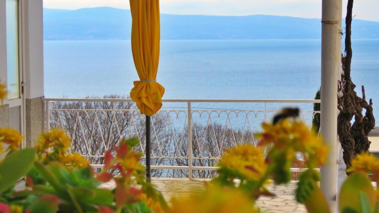 Apartment Cedo Omis Exterior photo
