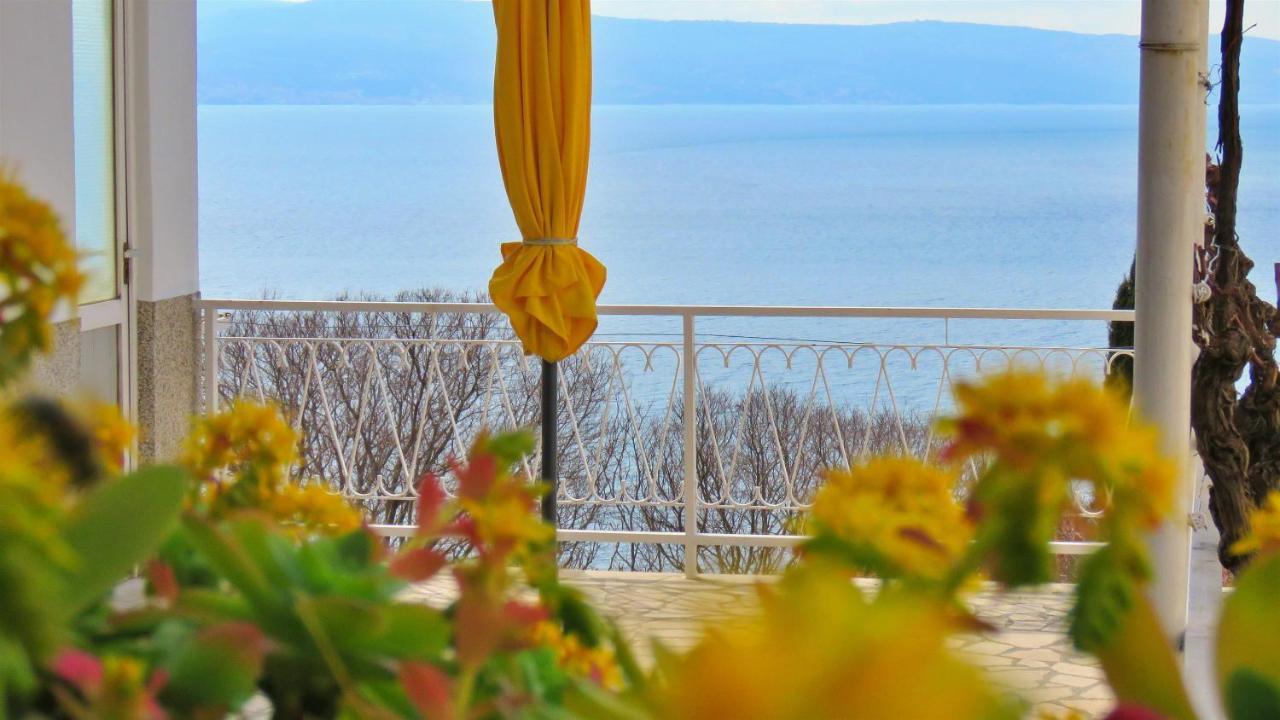 Apartment Cedo Omis Exterior photo