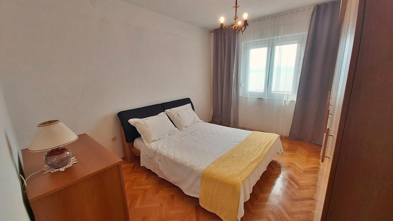 Apartment Cedo Omis Exterior photo