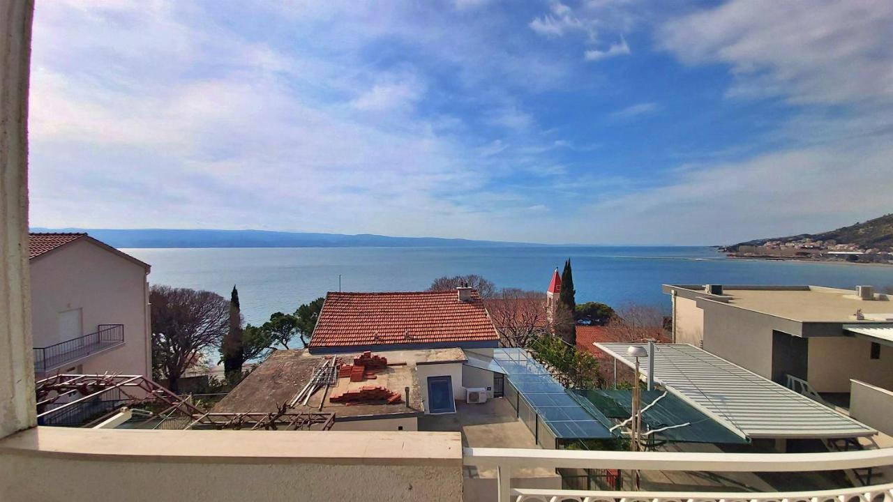 Apartment Cedo Omis Exterior photo
