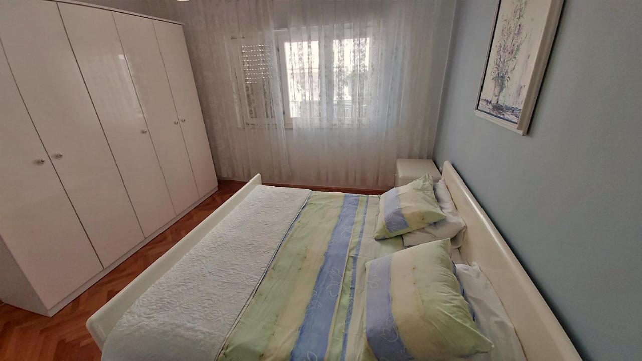Apartment Cedo Omis Exterior photo